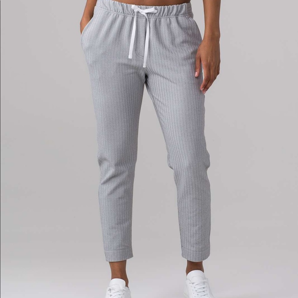 Women’s Lululemon Jet Crop Slim